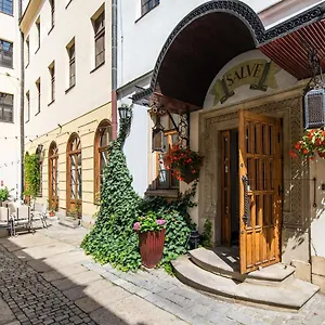 Dwor Polski Wrocław