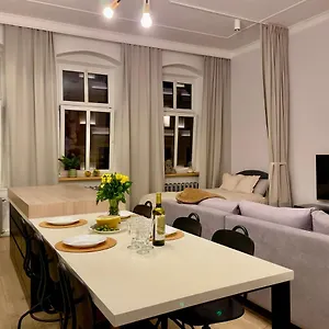 Spacious In The Center- Main Square 300m Apartamento