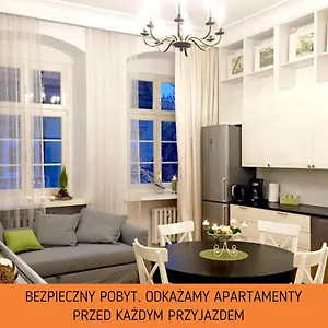 Exclusive Old Town By Renters Apartment